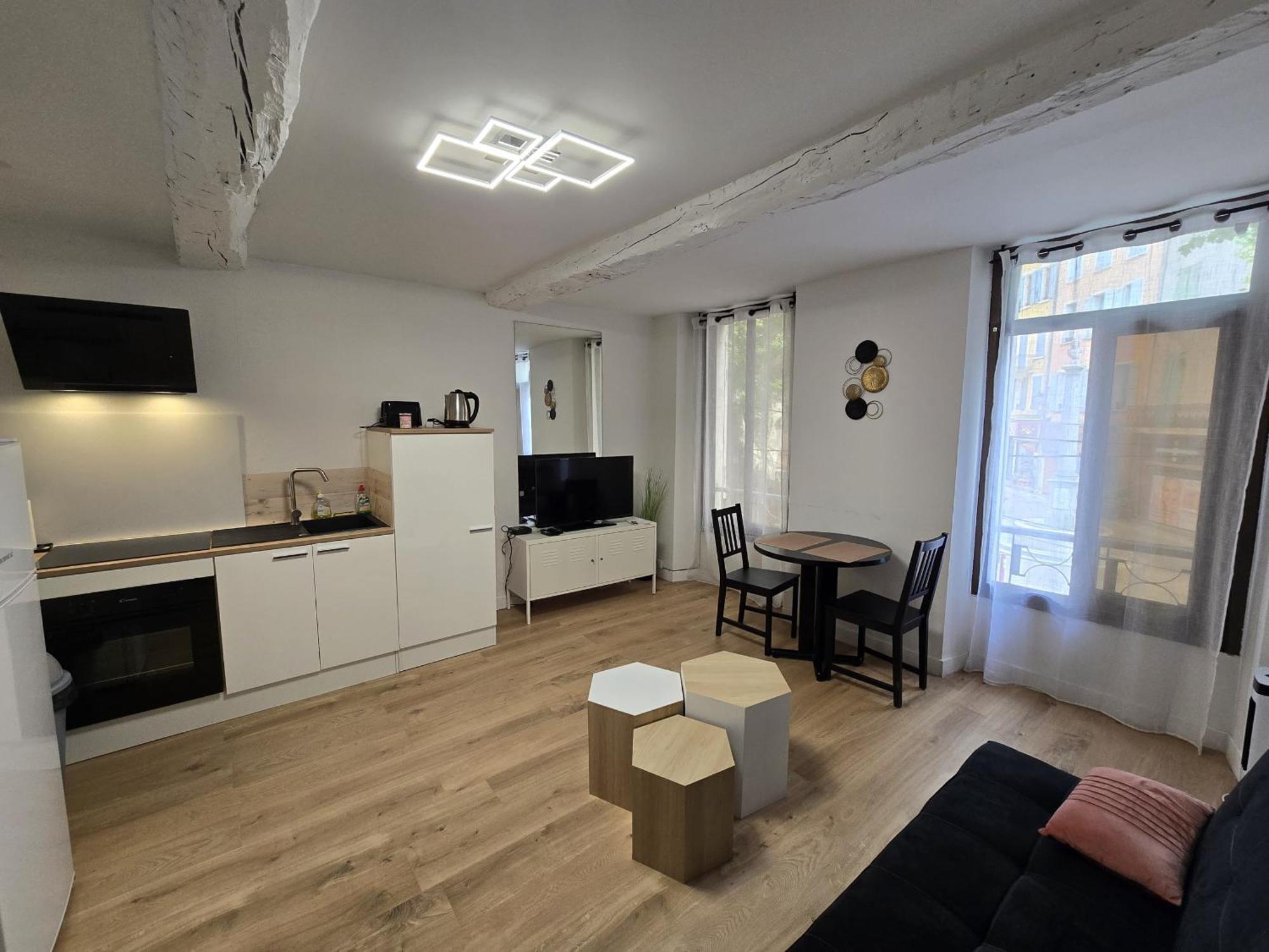Tres Belle Apartment